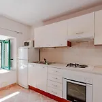 Vikendica Holiday Home Podobuce Bb V