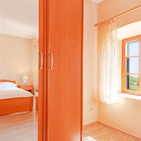 Holiday Home Podobuce Bb V Semesterbostad Podobuče